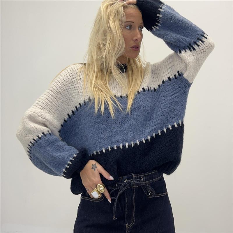 maglione over girocollo seam